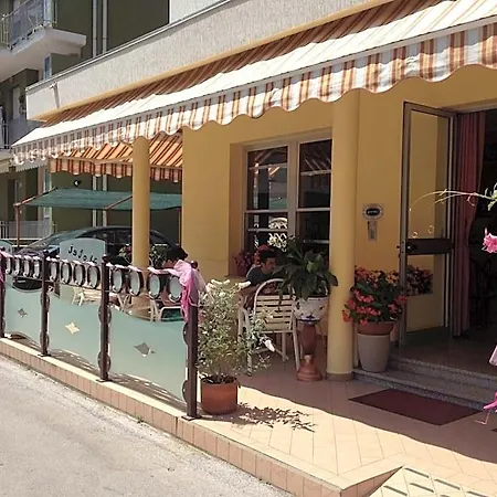 La Caravella Hotel 2*